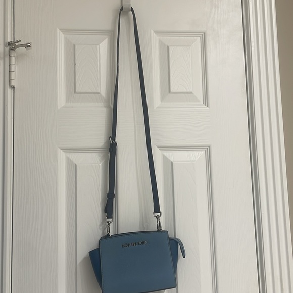 Michael Kors  Selma Mini Leather Crossbody - Picture 12 of 12